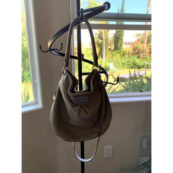 Marc Jacobs NY 14" x 13" Gray Leather Hobo Bag With Dual Strap 10002 GUC - Picture 12 of 16